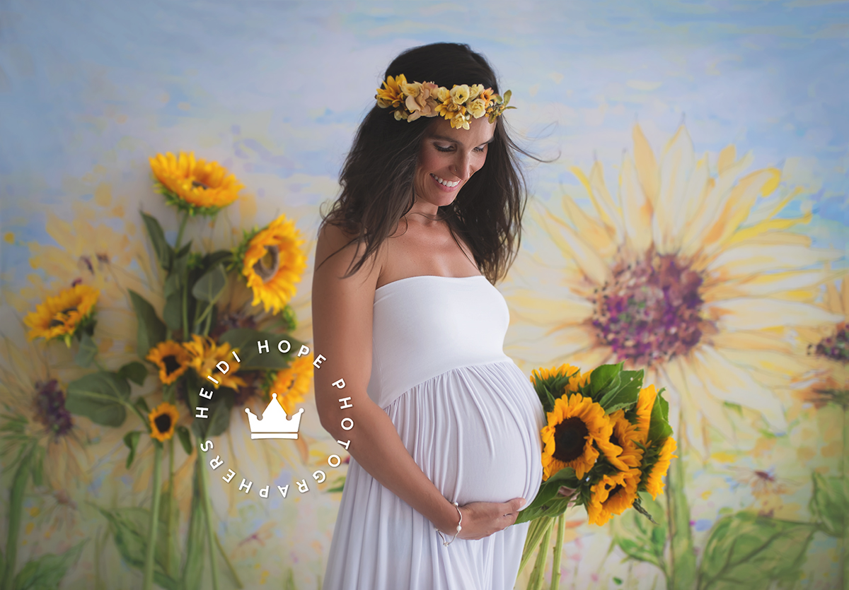 sunflower maternity mini session in rhode island